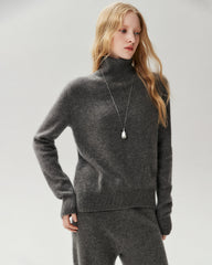 100% Cashmere Relaxed Turtleneck Sweater