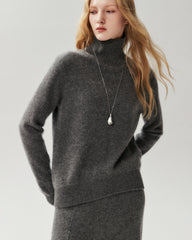 100% Cashmere Relaxed Turtleneck Sweater