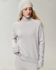 100% Cashmere Relaxed Turtleneck Sweater