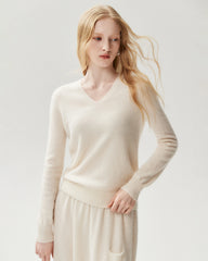 100% Cashmere V-Neck Sweater