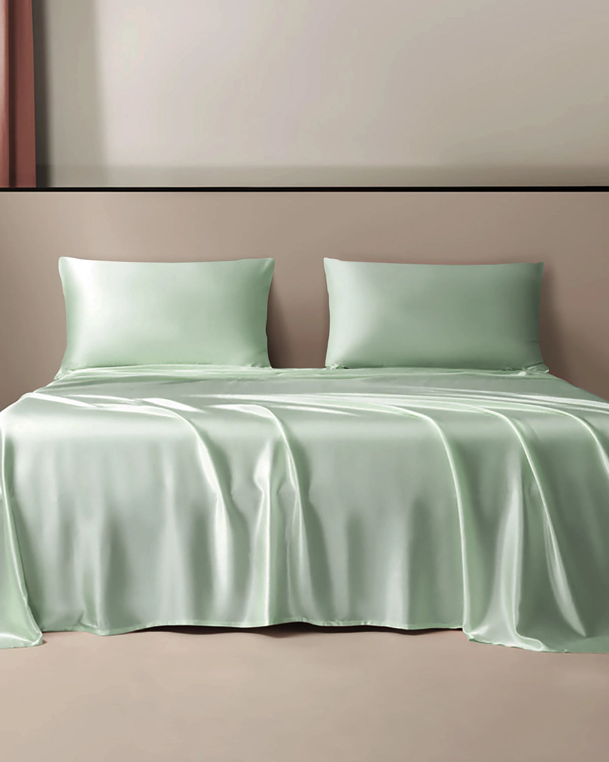 Luxurious 3-piece Silk Bedding Set Including Flat Sheet and Pillowcases, Light Green