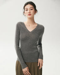 100% Merino Wool V-Neck Top
