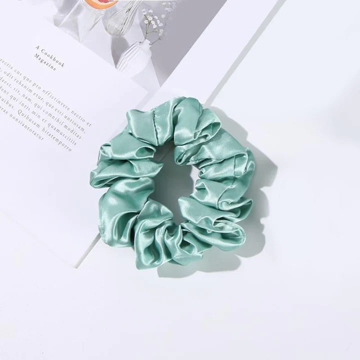 3.5 CM Midi Silk Scrunchies, Light Green