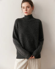 Oversized Women’s Cashmere Turtleneck Sweater