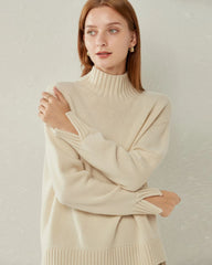 Oversized Turtleneck Cashmere Sweater, White