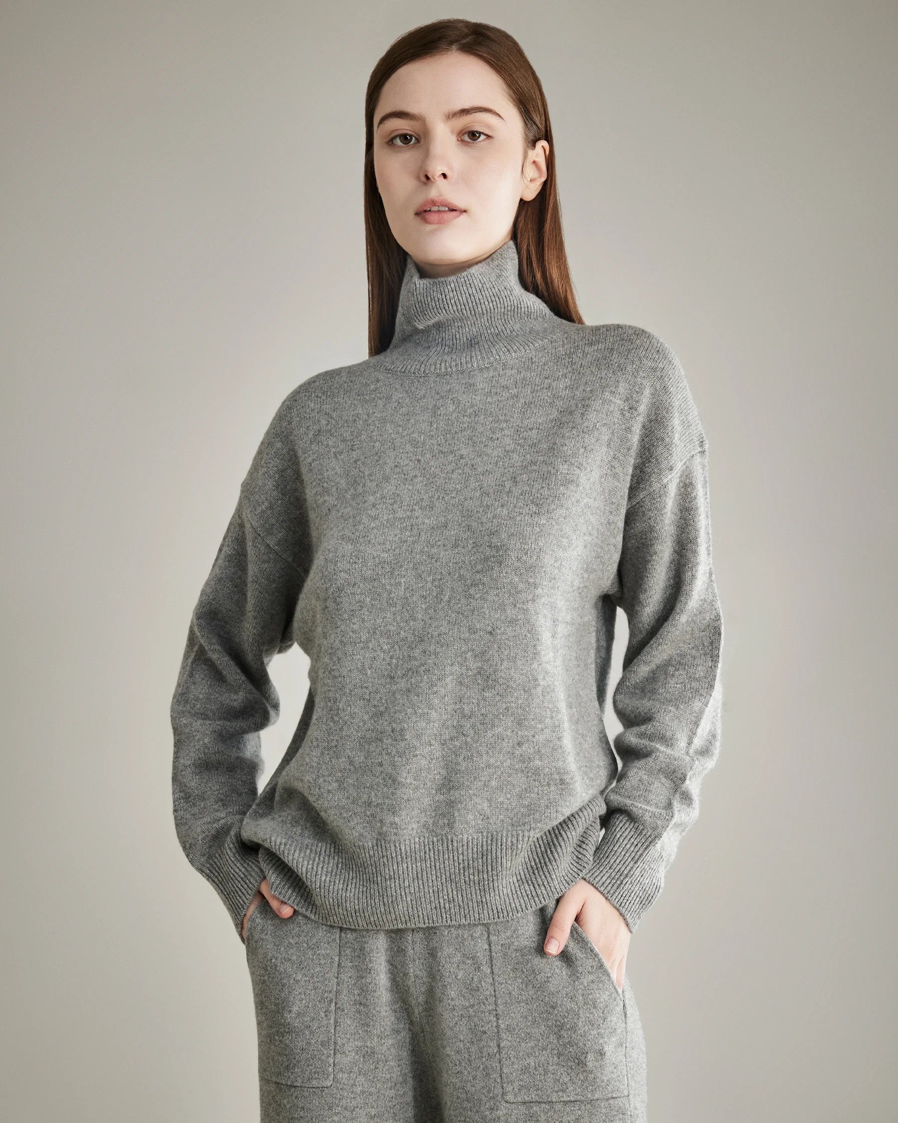 Women's Oversized Turtleneck Cashmere Sweater, Grey