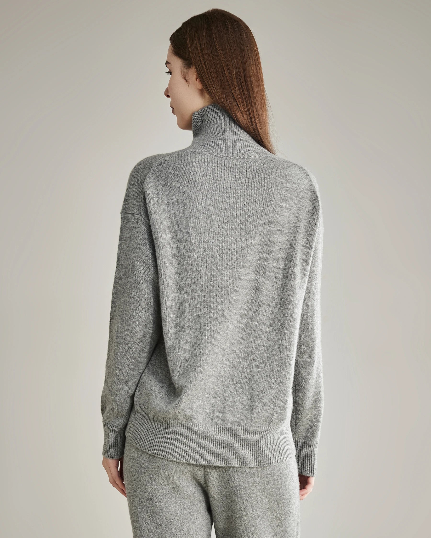 Women's Oversized Turtleneck Cashmere Sweater, Grey