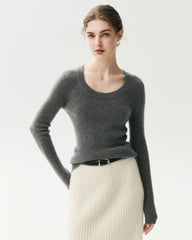 100% Cashmere Fitted Scoop Neck Sweater