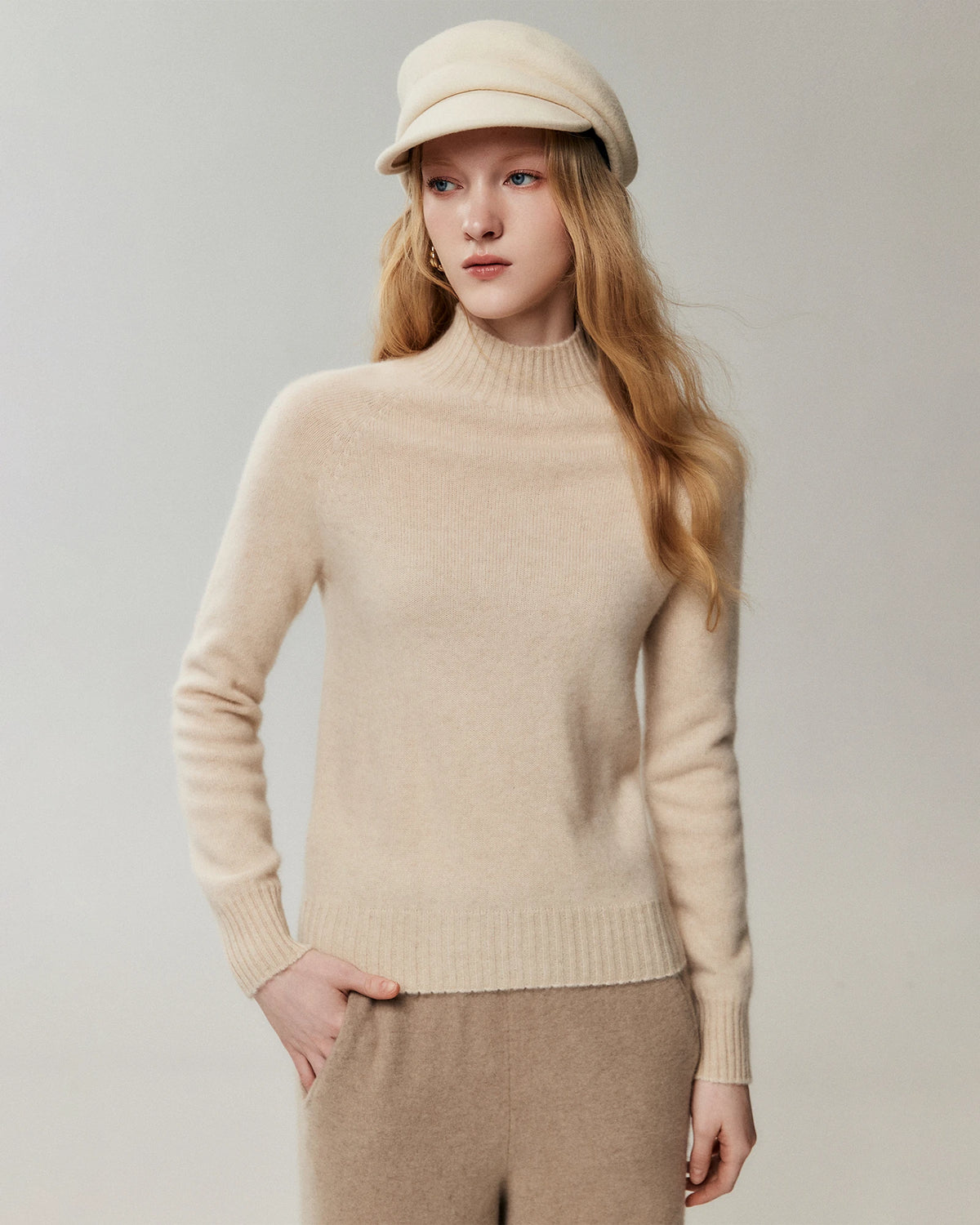 100% Cashmere Funnel Neck Knit Pullover