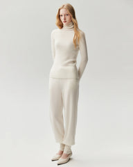 100% Cashmere Ribbed Turtleneck Sweater