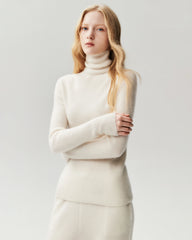 100% Cashmere Ribbed Turtleneck Sweater