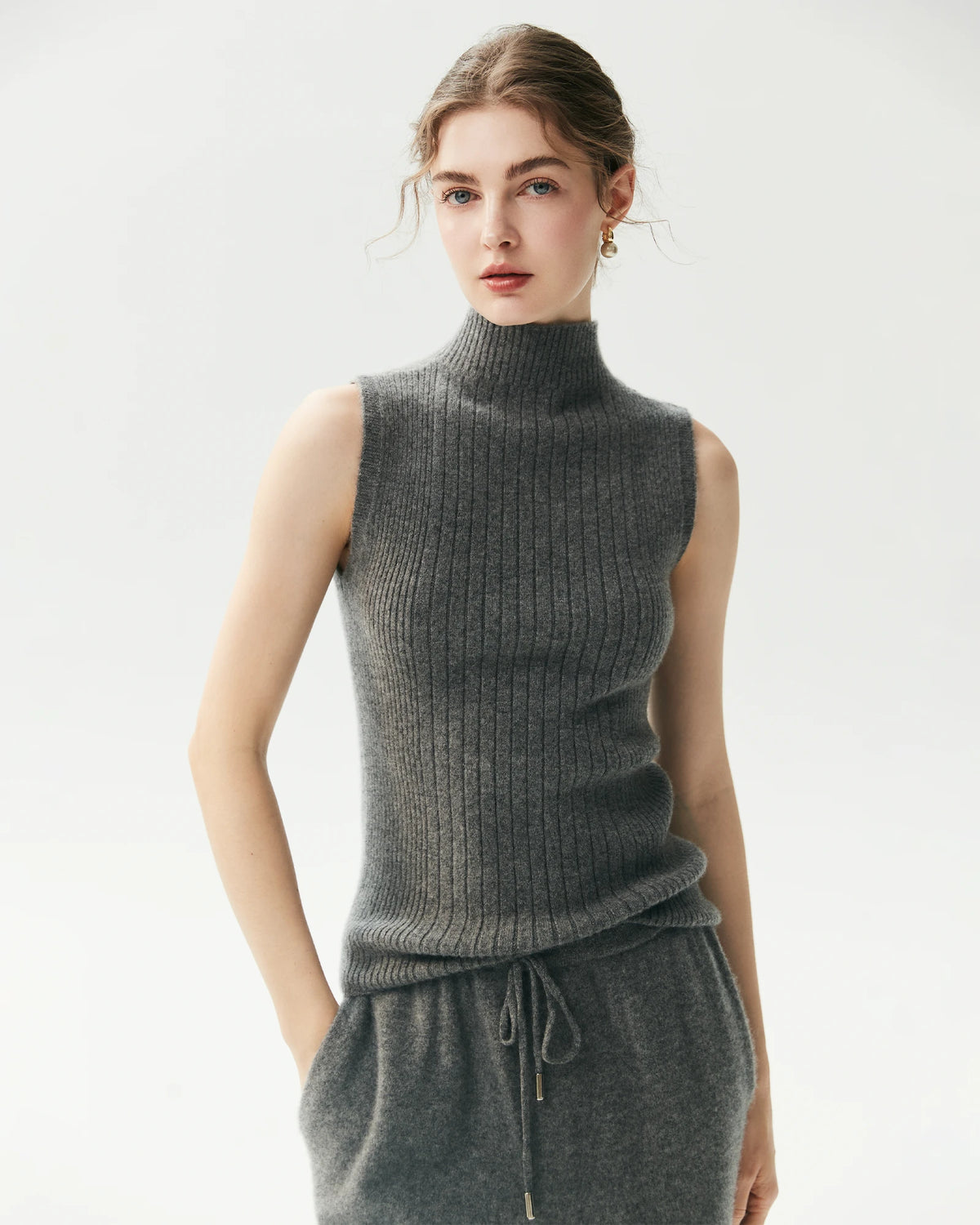 100% Cashmere Sleeveless Mock Neck Ribbed Top