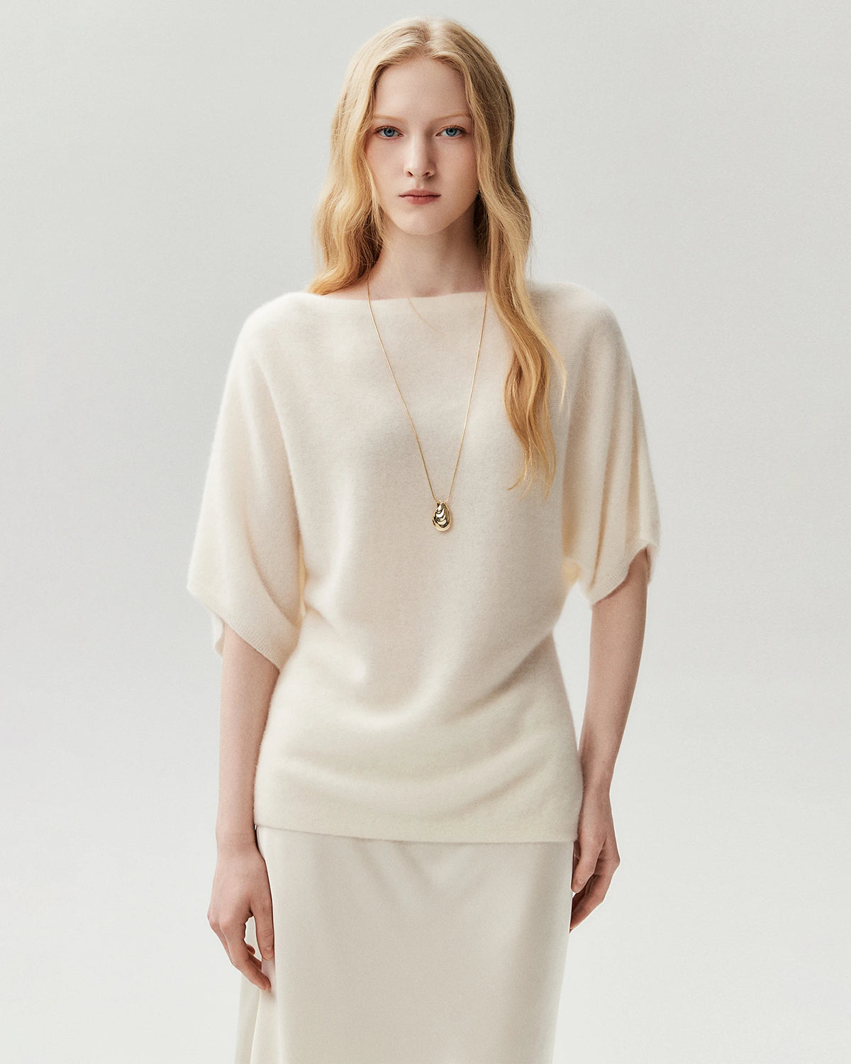 100% Cashmere Batwing Sleeve Boatneck Knit Top