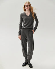 100% Cashmere V-Neck Sweater