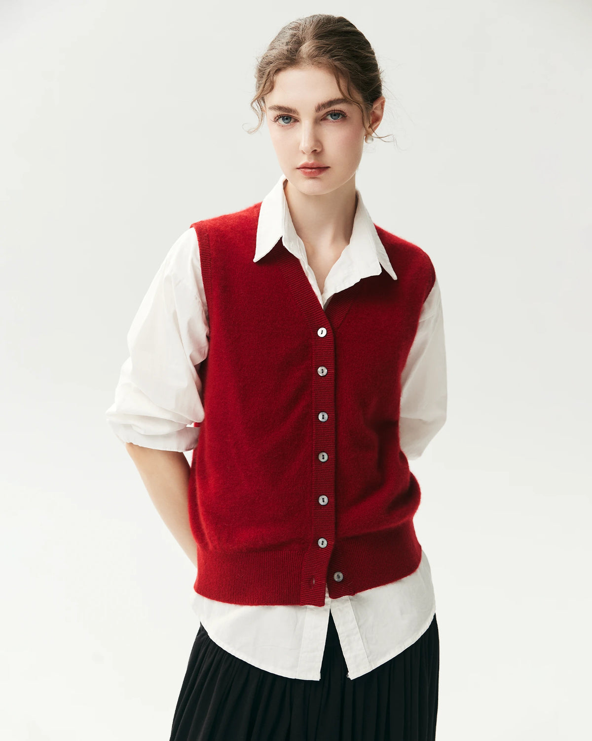100% Cashmere V-Neck Sweater Vest