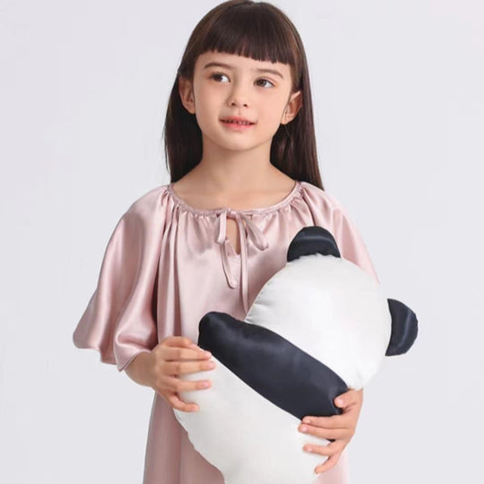 Bat-sleeved nightdress for girls