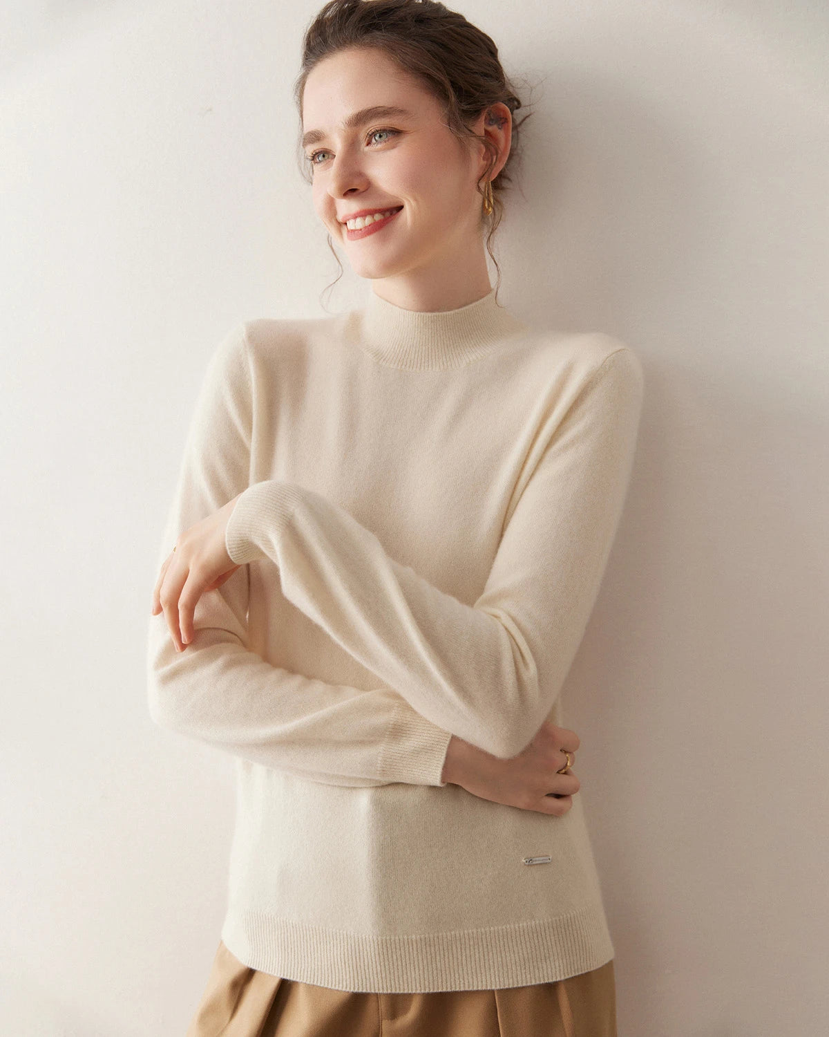 Lightweight Women’s Cashmere Pullover Sweater
