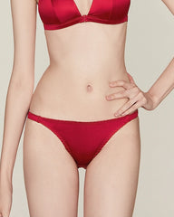 Silk Front Closure Wireless Bra and Panty Set