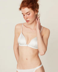 Silk Front Closure Wireless Bra and Panty Set