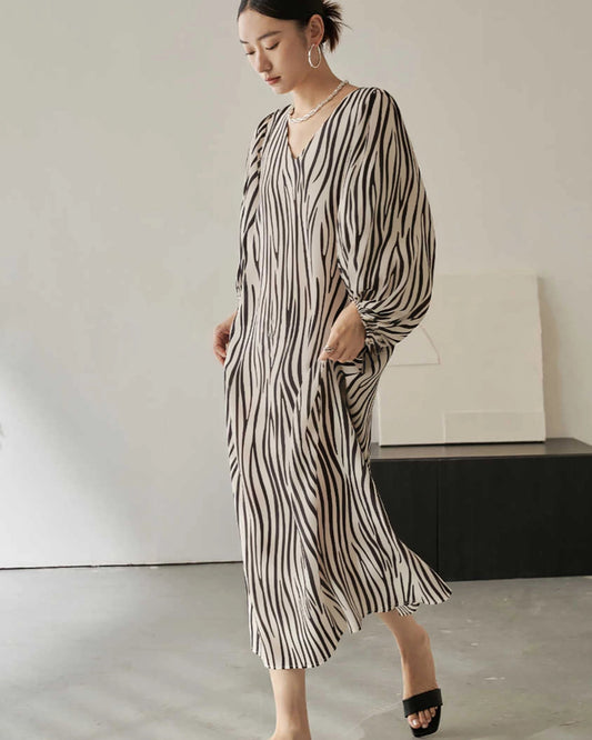 Loose Zebra Printed Silk Dress, White And Black