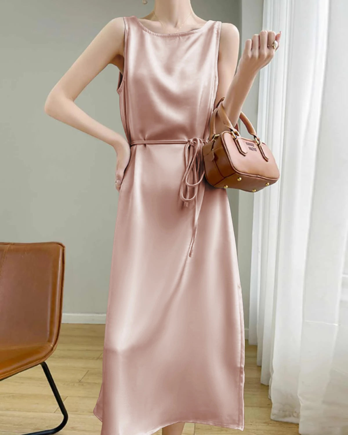 Sleeveless Silk Sheath Dress， Pink